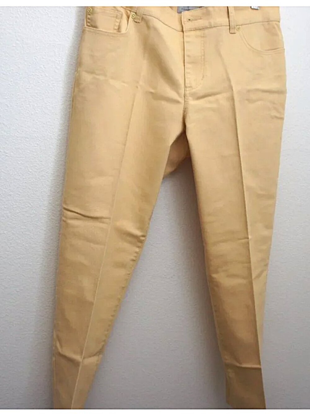 Chico's Platinum Denim Mustard Color Ultimate Fit Jeans size 1.5